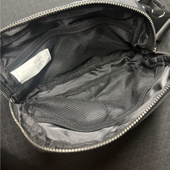 Fanny Back - Picture 5 of 5